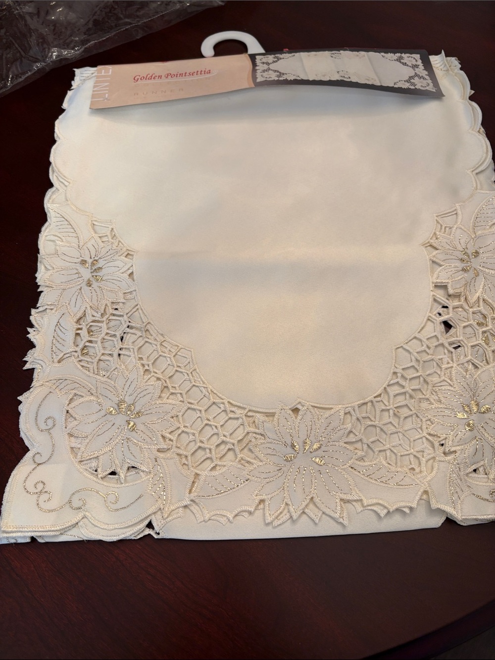 Linen Runner - Ivory - Picture 4 of 5